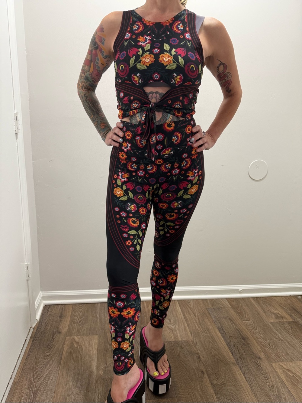Yoga Democracy Reversible Tie-Front Crop Top & Matching Leggings Set Size S/M